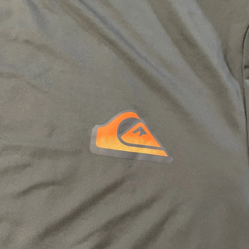 Quiksilver Long Sleeve Rash Guard Sun Shirt Skull Palm Tree Graphic Grey‎ Small
